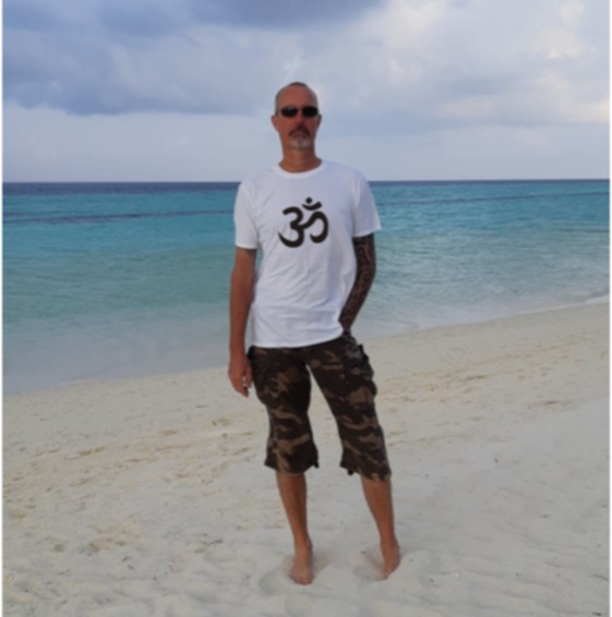 Big & Bold Om T-shirt